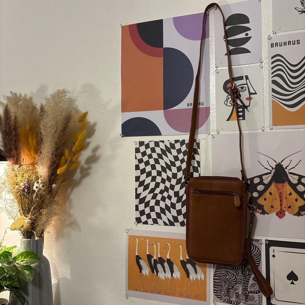 Vintage Boulder Ridge Brown Crossbody Bag